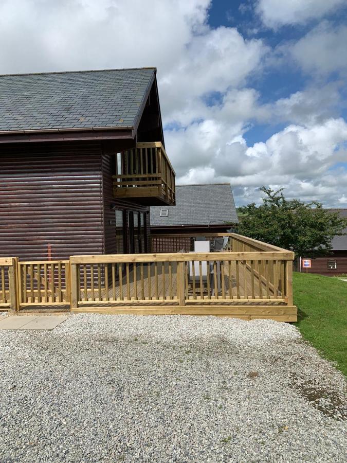 Retallack Resort 4 Bedroom Lodge - Hot Tub For Hire On Request -Pool & Spa Padstow Eksteriør bilde